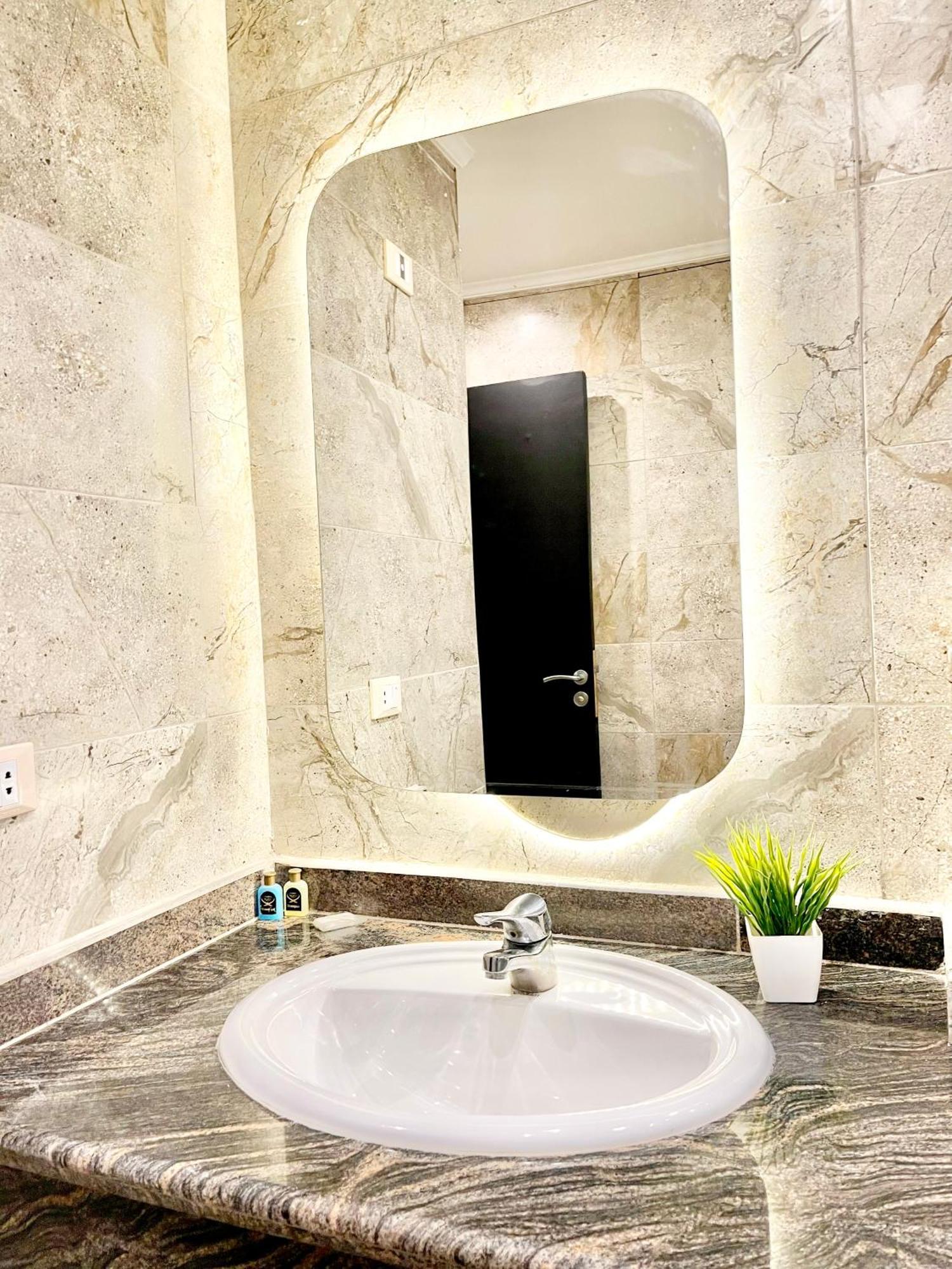 Comfort Giza Inn View Al Kawm al Akhdar エクステリア 写真